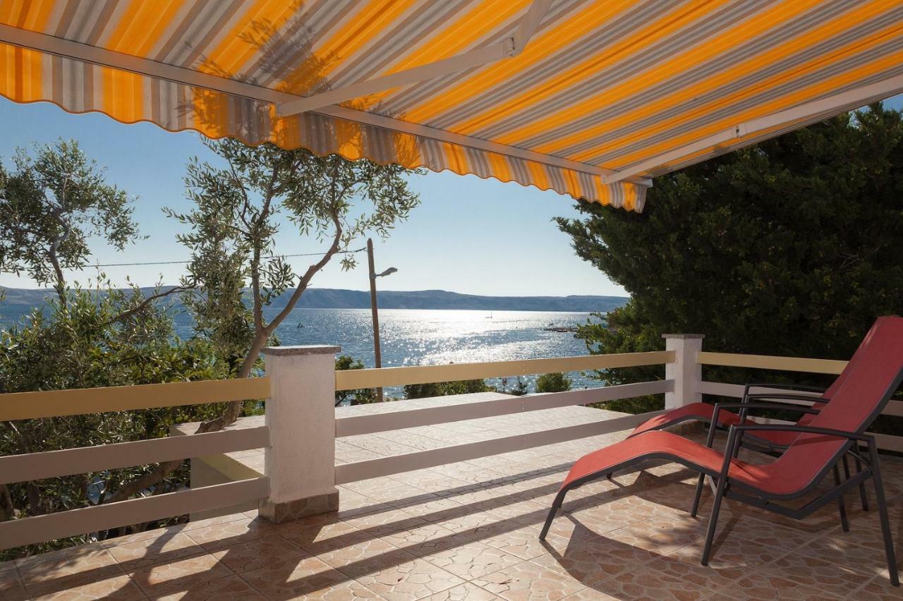 Apartment Milka By The Sea Karlobag Exteriér fotografie